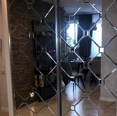 Зеркальное панно